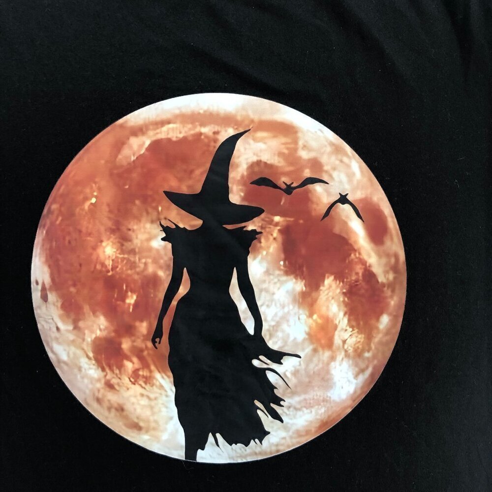 Halloween Witch Silhouette Black T-Shirt XL NWOT Full Moon and Bats - Picture 2 of 7